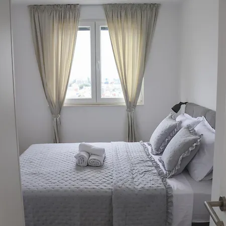 Apartman Bright With Garage *